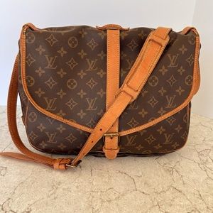 Vintage Louis Vuitton Saumur Monogram Crossbody Messenger Bag